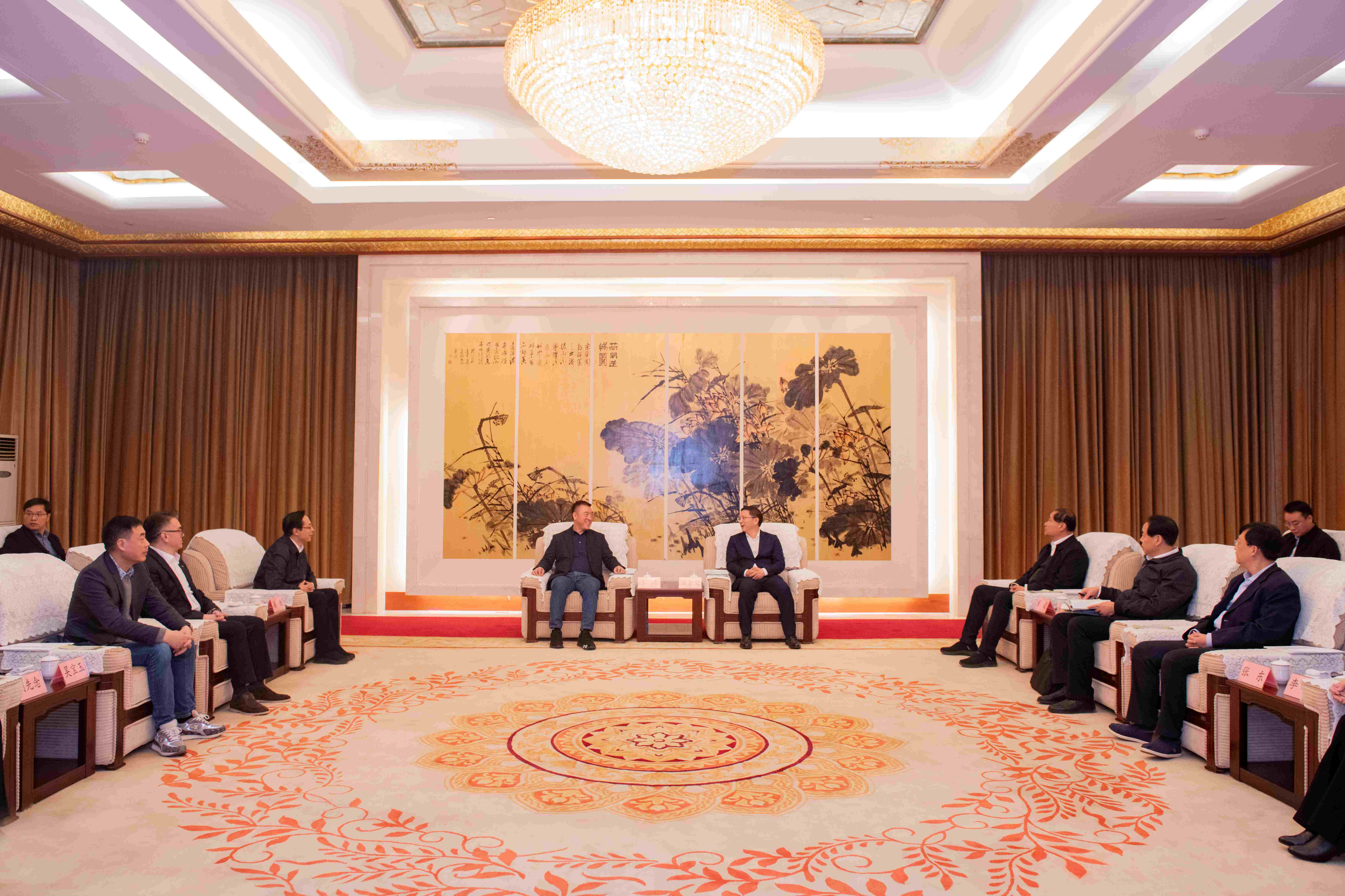 金沙娱场城科技董事长陈涛带领深圳市和惠州市企业家前往济宁市考察交流 